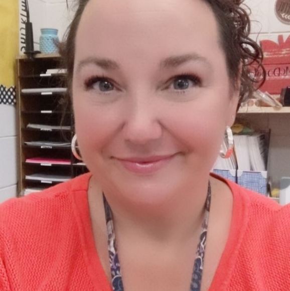 Meet your Posher, Laura - Picture 2 of 2